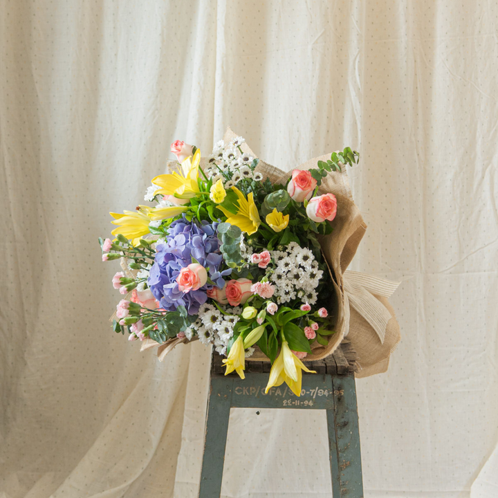 Buy Flower Bouquet Gift Delivery in Bangalore Farmerr farmerr.in